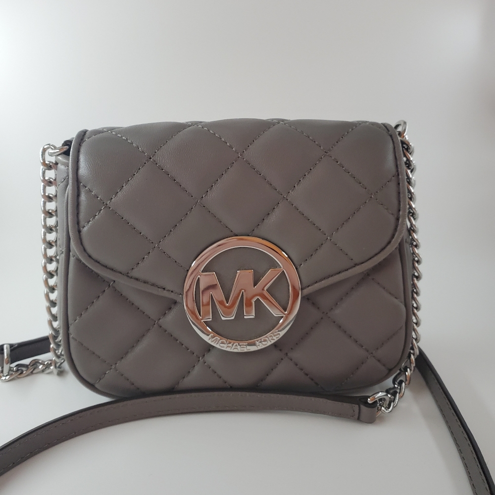 Small Michael kors crossbody